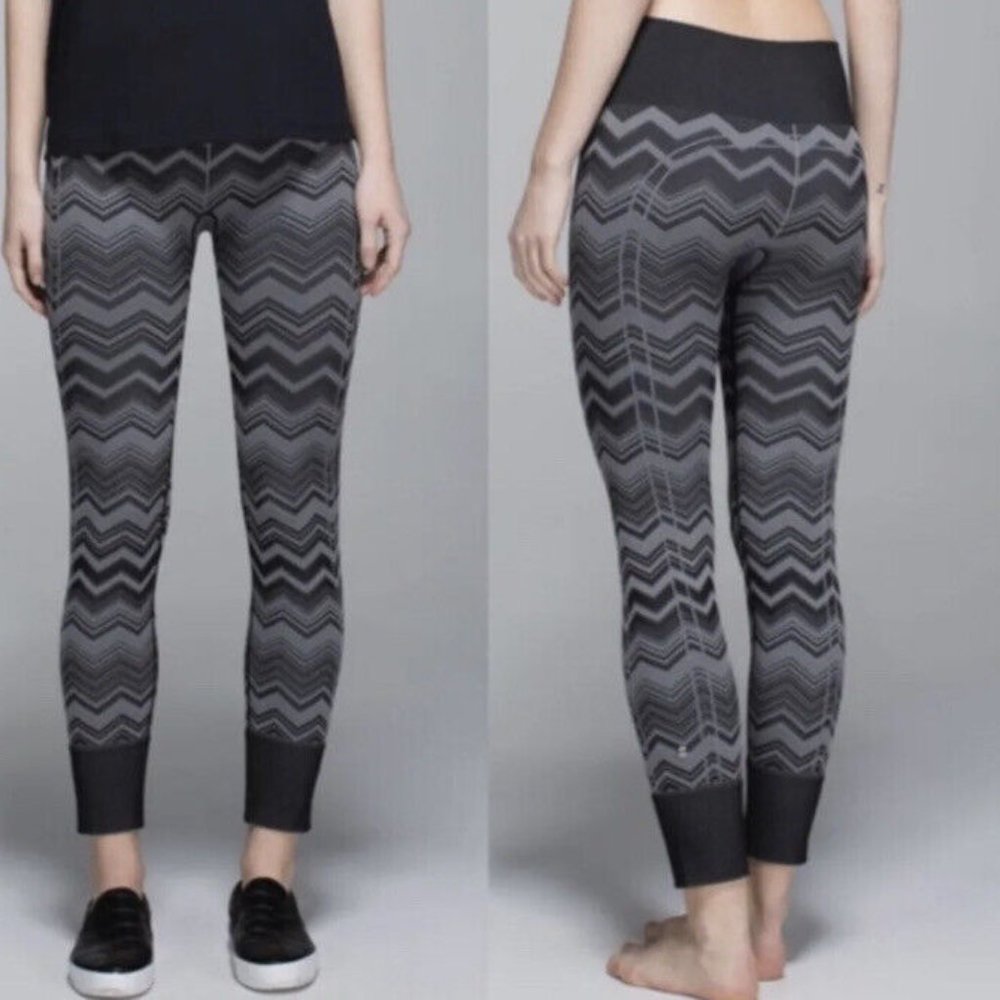Lululemon Pants 6 Ebb To Street‎ Heathered Black Gray Regal Zig Zag Chevron 7/8
